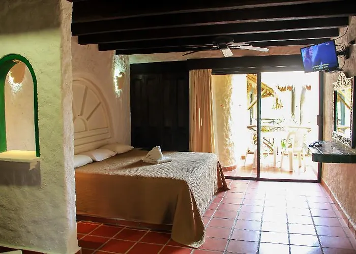 Hotel Capital O Mimi Del Mar,